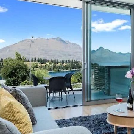Luxury Lakeview 2 Bedroom Apartment Queenstown Bagian luar foto