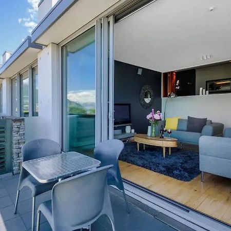 Luxury Lakeview 2 Bedroom Apartment Queenstown Bagian luar foto