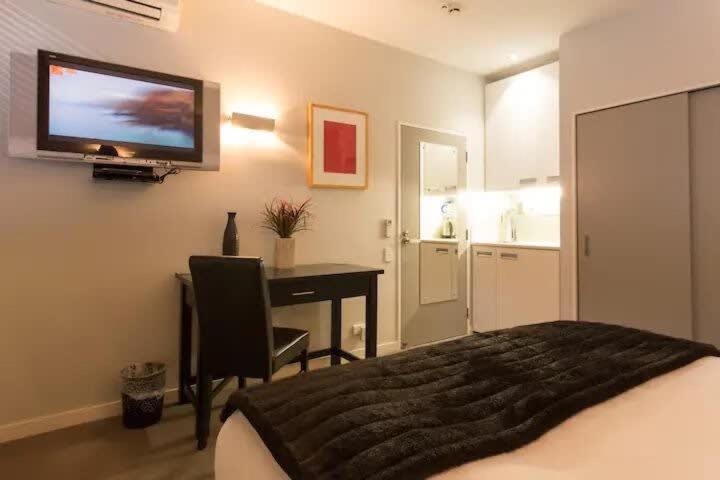 Luxury Lakeview 2 Bedroom Apartment Queenstown Bagian luar foto