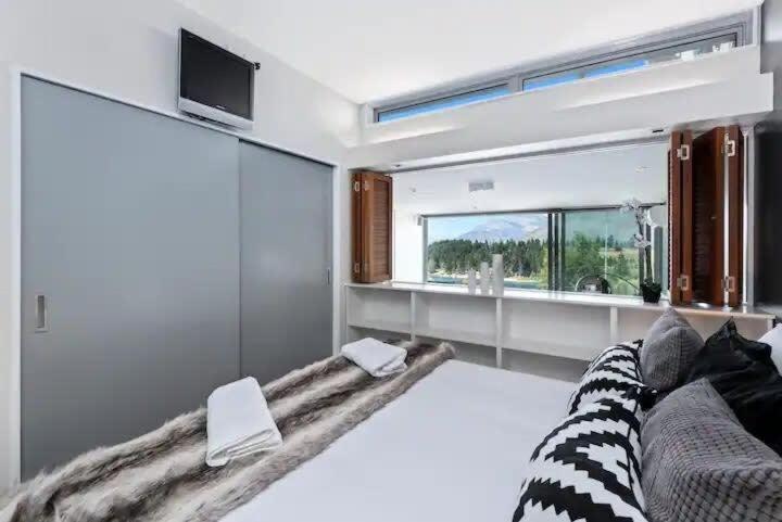 Luxury Lakeview 2 Bedroom Apartment Queenstown Bagian luar foto