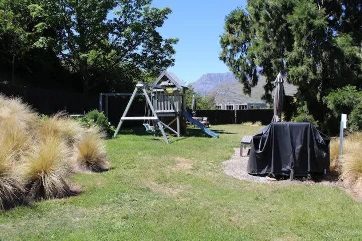 Luxury Lakeview 2 Bedroom Apartment Queenstown Bagian luar foto