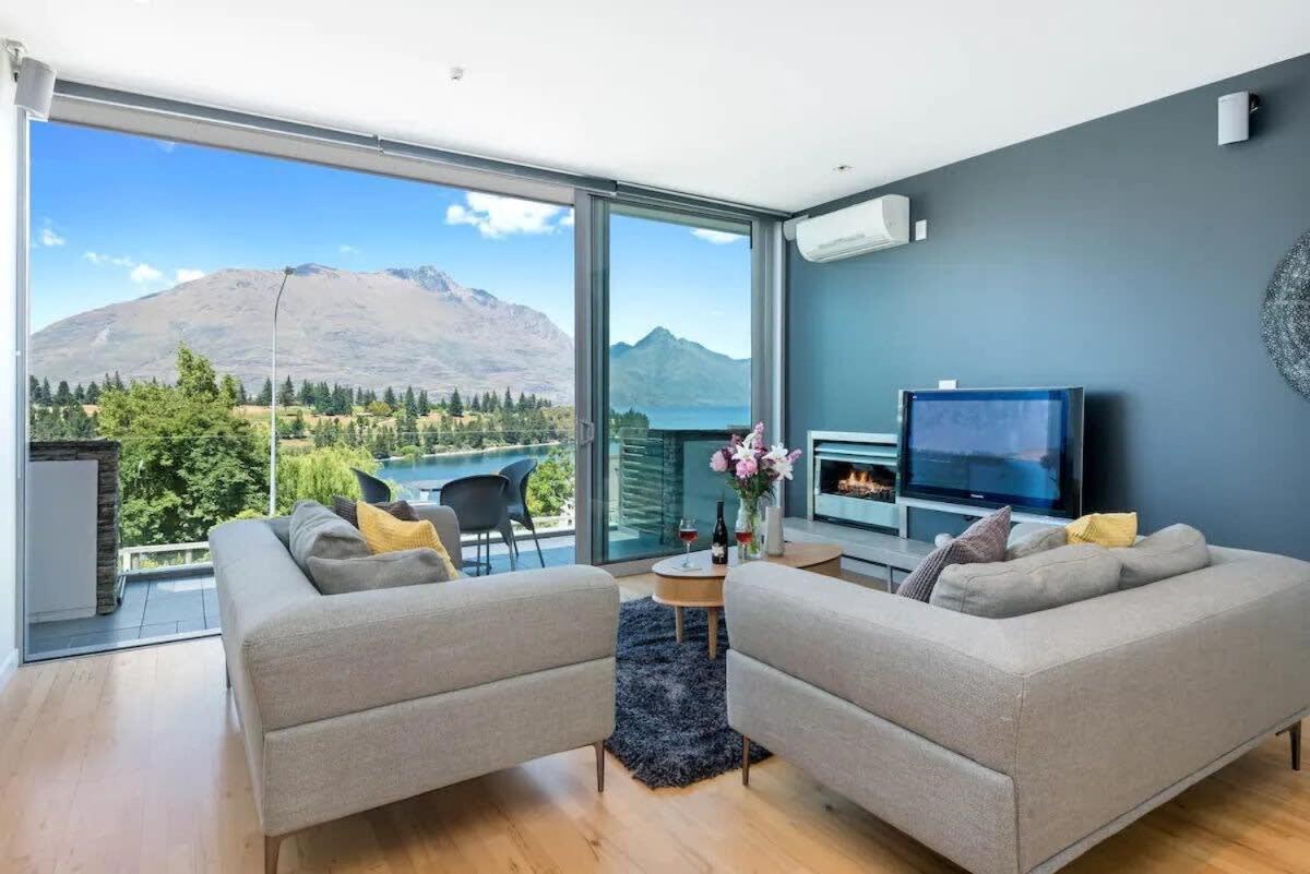 Luxury Lakeview 2 Bedroom Apartment Queenstown Bagian luar foto